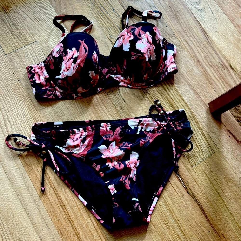 White And Black Set, New Without Tags. - image 1